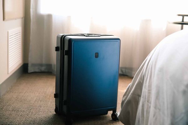 Comment choisir une valise solide et légère ? Les conseils pour bien voyager !