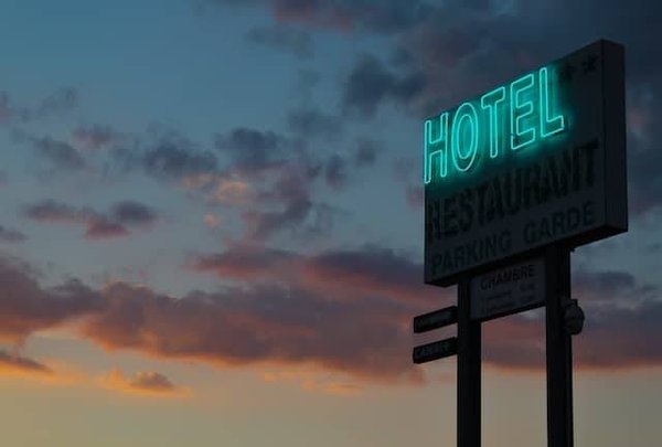 Quelles sont les différences entre un hôtel et un motel ?